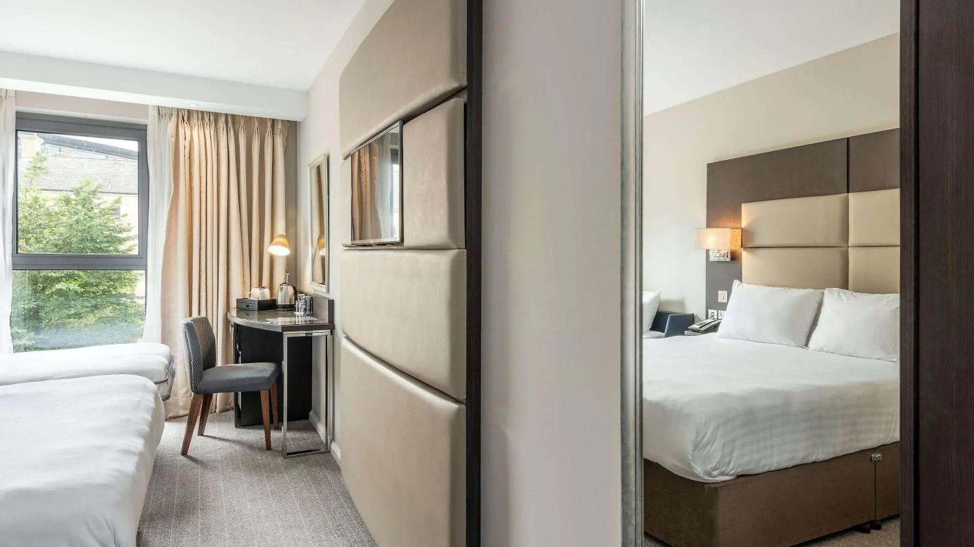 Mercure Edinburgh Haymarket 4*,