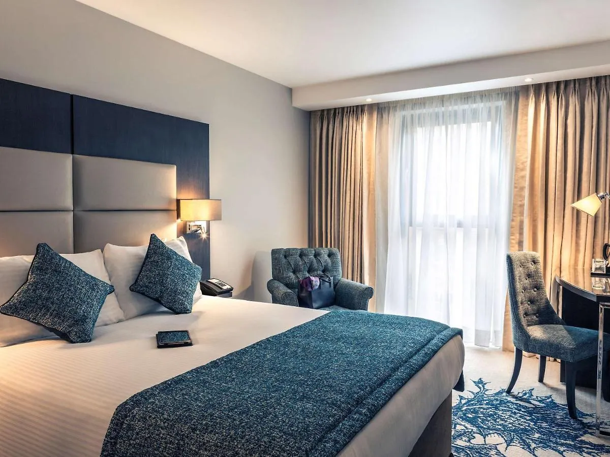 Mercure Edinburgh Haymarket 4*,